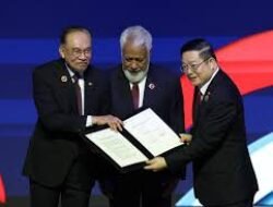 Strategi Menghadapi Tantangan Politik Transnasional yang Mengancam Ideologi dan Persatuan Bangsa Indonesia